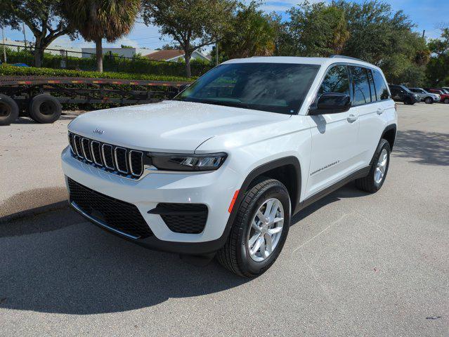 new 2025 Jeep Grand Cherokee car, priced at $31,348