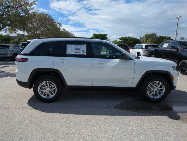 new 2025 Jeep Grand Cherokee car, priced at $31,348