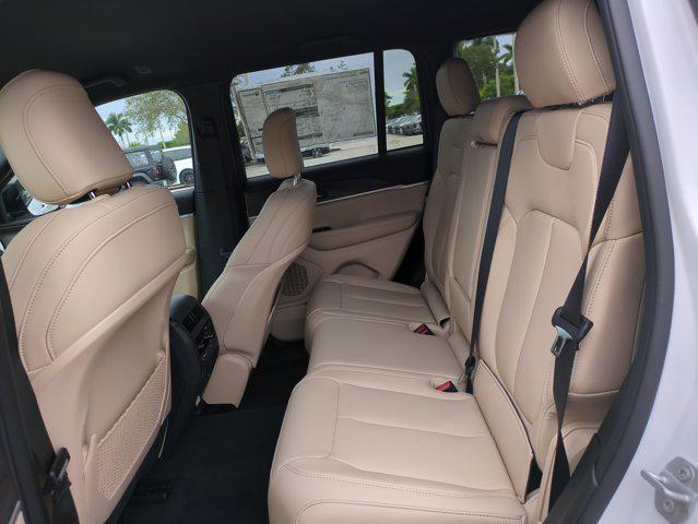 new 2025 Jeep Grand Cherokee car, priced at $34,609