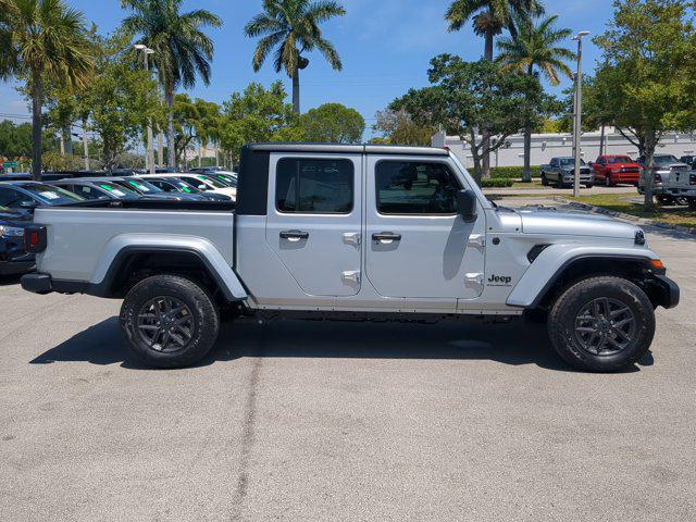 new 2024 Jeep Gladiator car, priced at $42,515