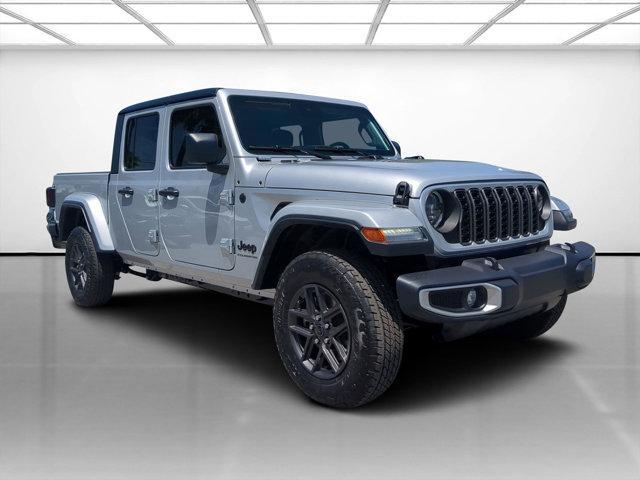 new 2024 Jeep Gladiator car, priced at $43,515