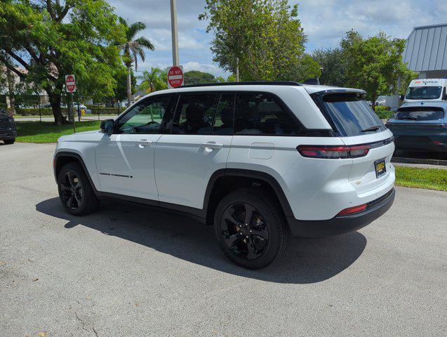 new 2024 Jeep Grand Cherokee car, priced at $41,200