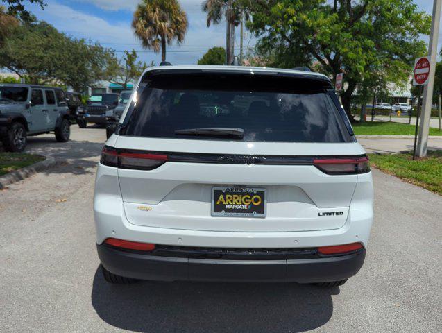 new 2024 Jeep Grand Cherokee car, priced at $41,200