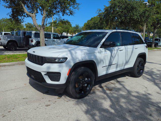 new 2024 Jeep Grand Cherokee car, priced at $35,580