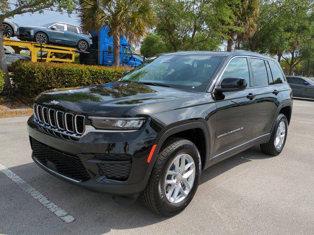 new 2025 Jeep Grand Cherokee car, priced at $33,486