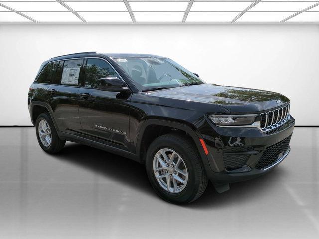new 2025 Jeep Grand Cherokee car, priced at $33,303