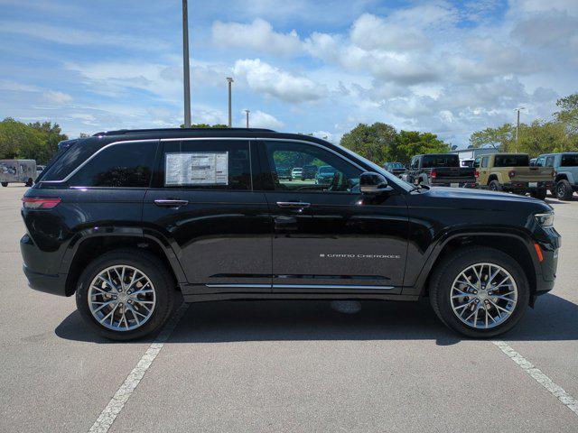 new 2025 Jeep Grand Cherokee car, priced at $48,706