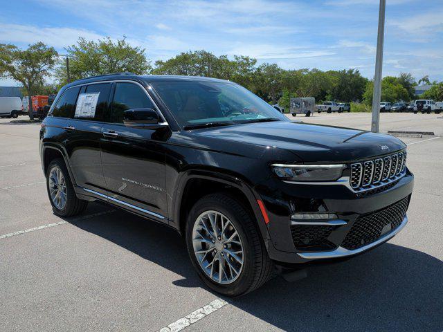 new 2025 Jeep Grand Cherokee car, priced at $48,706