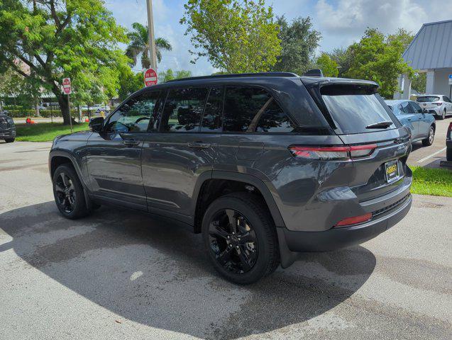 new 2024 Jeep Grand Cherokee car, priced at $36,600