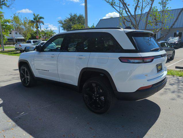 new 2024 Jeep Grand Cherokee car, priced at $41,200