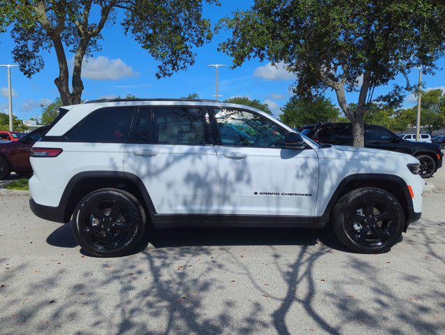 new 2024 Jeep Grand Cherokee car, priced at $41,200