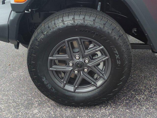 new 2025 Jeep Wrangler car, priced at $35,804