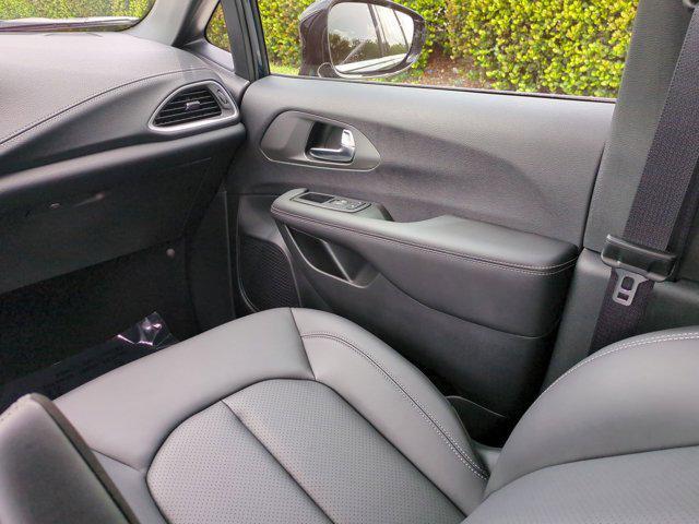 new 2025 Chrysler Pacifica car, priced at $42,485