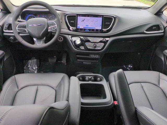 new 2025 Chrysler Pacifica car, priced at $42,485