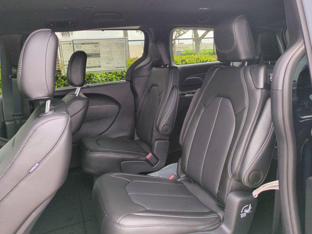 new 2025 Chrysler Pacifica car, priced at $42,485
