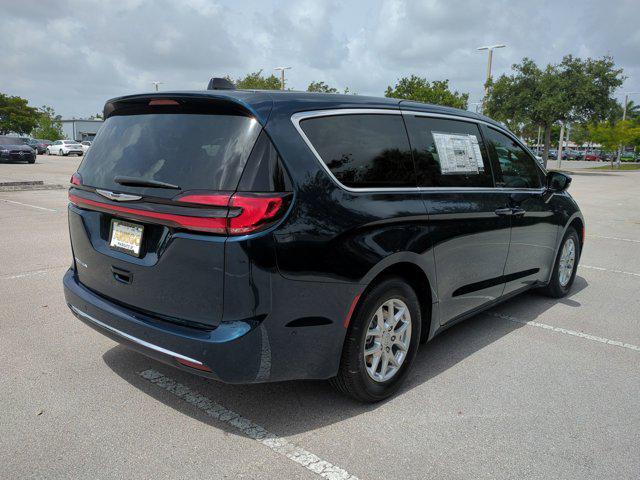 new 2025 Chrysler Pacifica car, priced at $42,485