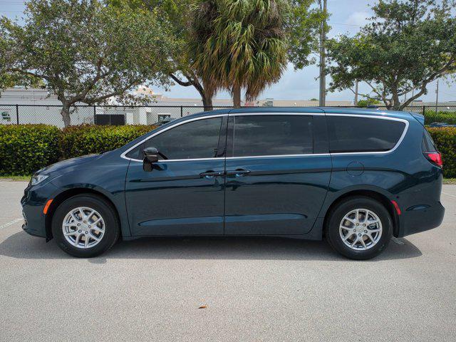 new 2025 Chrysler Pacifica car, priced at $42,485