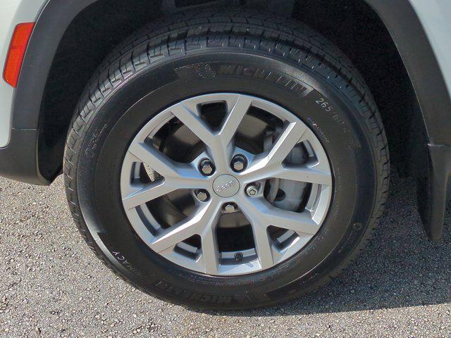 used 2022 Jeep Grand Cherokee car, priced at $27,000
