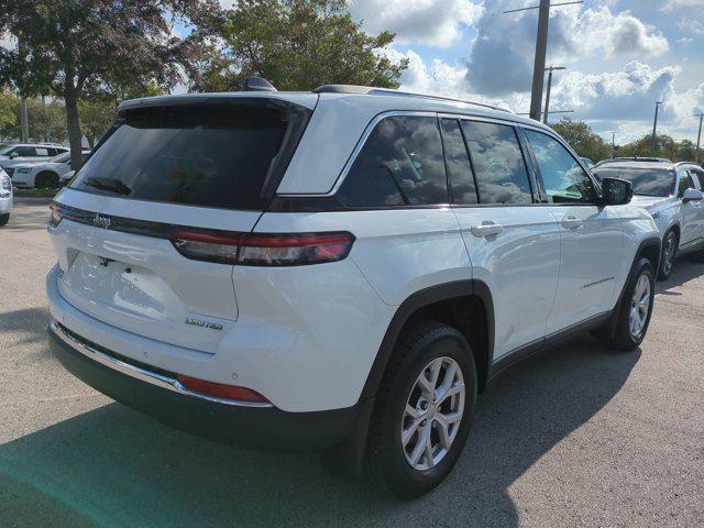 used 2022 Jeep Grand Cherokee car, priced at $27,000