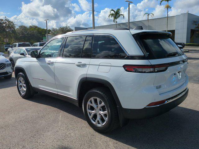 used 2022 Jeep Grand Cherokee car, priced at $27,000