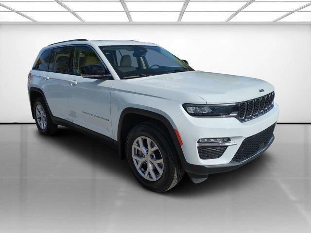 used 2022 Jeep Grand Cherokee car, priced at $27,000