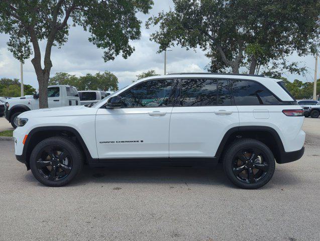 new 2024 Jeep Grand Cherokee car, priced at $35,580