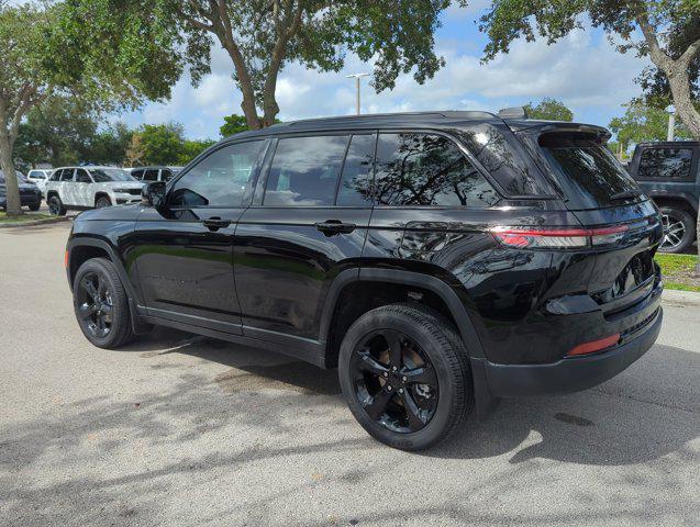 new 2024 Jeep Grand Cherokee car, priced at $36,600