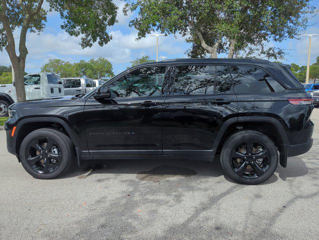 new 2024 Jeep Grand Cherokee car, priced at $36,600