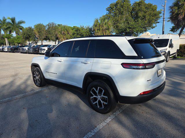 used 2024 Jeep Grand Cherokee car, priced at $30,981