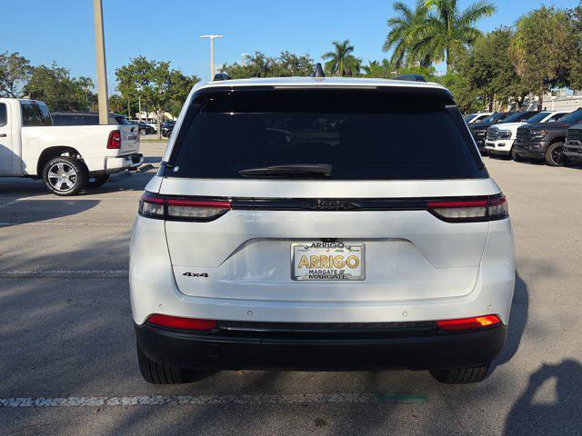 used 2024 Jeep Grand Cherokee car, priced at $30,981