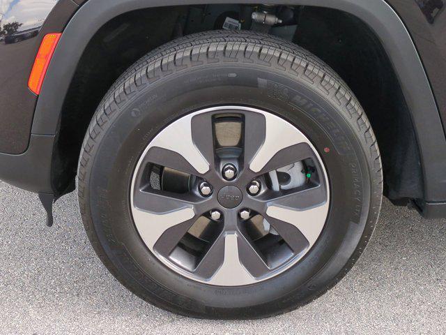 used 2022 Jeep Grand Cherokee 4xe car, priced at $27,991