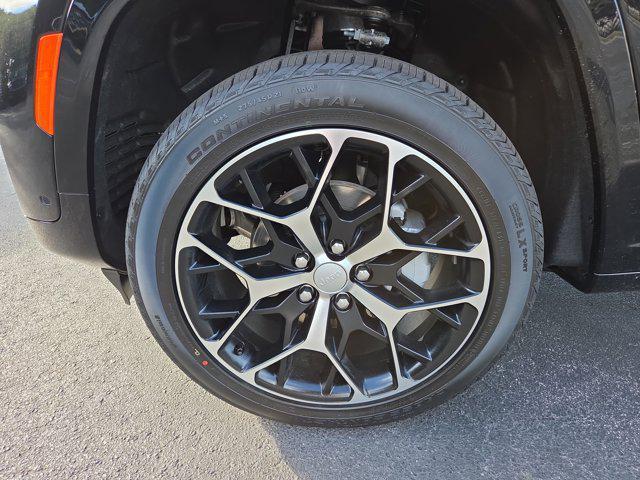 new 2025 Jeep Grand Cherokee car, priced at $60,292