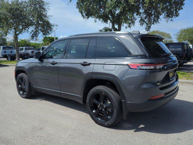 new 2024 Jeep Grand Cherokee car, priced at $36,600