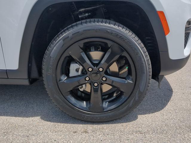 new 2024 Jeep Grand Cherokee car, priced at $43,480