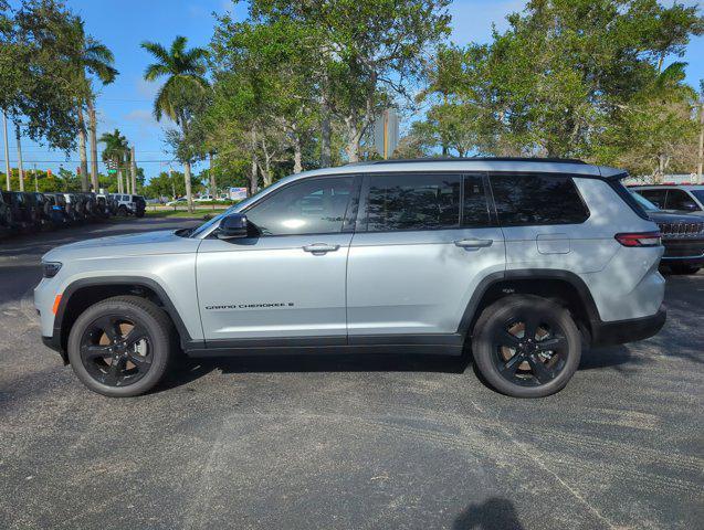 new 2024 Jeep Grand Cherokee L car, priced at $42,020