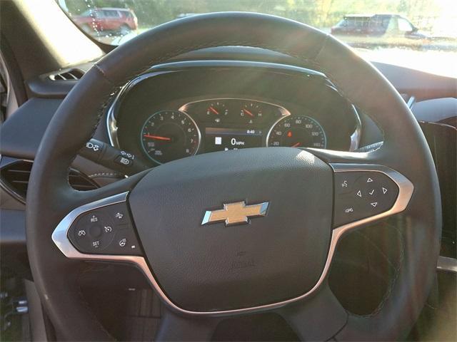 used 2023 Chevrolet Traverse car, priced at $31,999