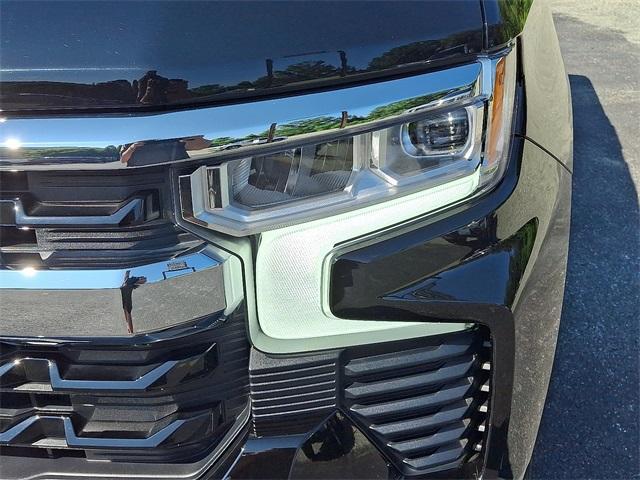 used 2024 Chevrolet Silverado 1500 car, priced at $39,990