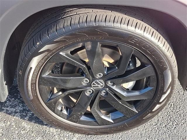used 2022 Volkswagen Taos car, priced at $16,215