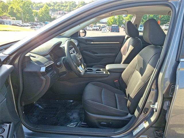 used 2023 Nissan Altima car, priced at $18,999