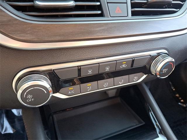 used 2023 Nissan Altima car, priced at $18,999