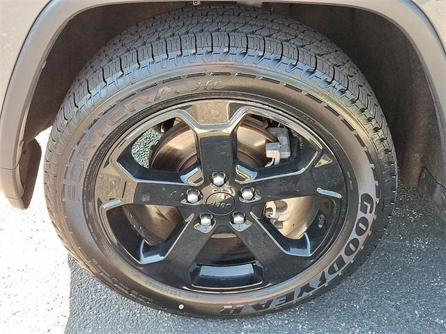 used 2020 Jeep Grand Cherokee car, priced at $21,827