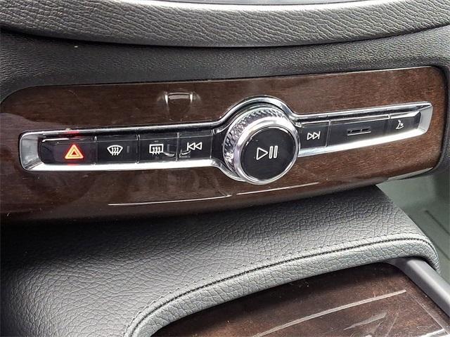 used 2018 Volvo XC90 car, priced at $20,999