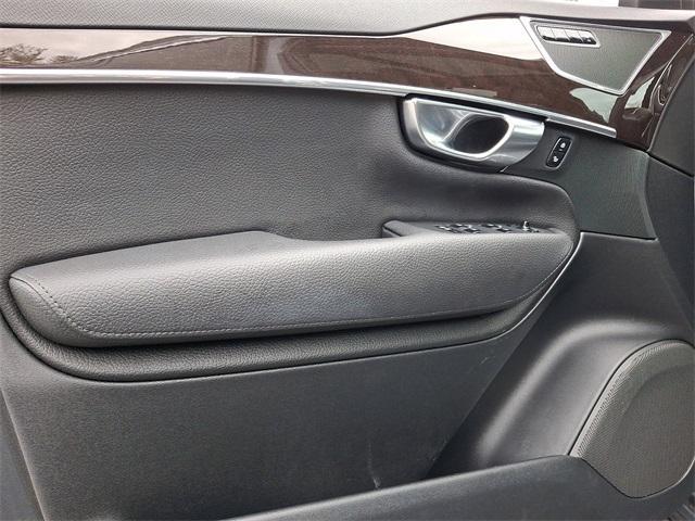 used 2018 Volvo XC90 car, priced at $20,999