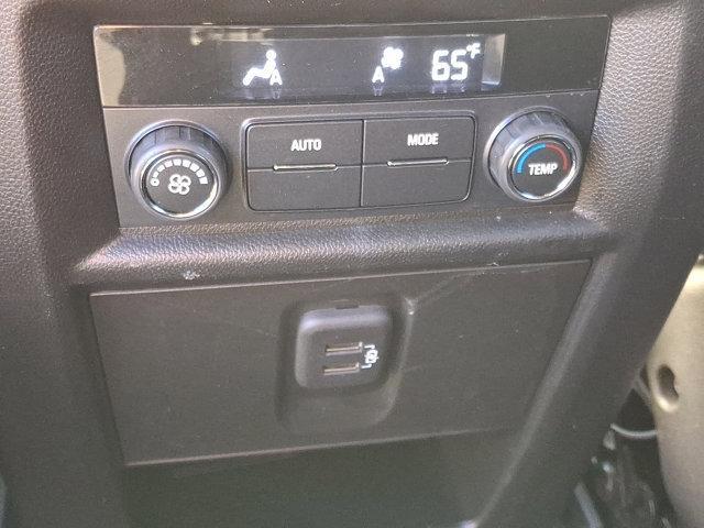 used 2023 Chevrolet Traverse car, priced at $29,499