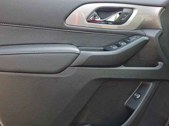 used 2023 Chevrolet Traverse car, priced at $29,163