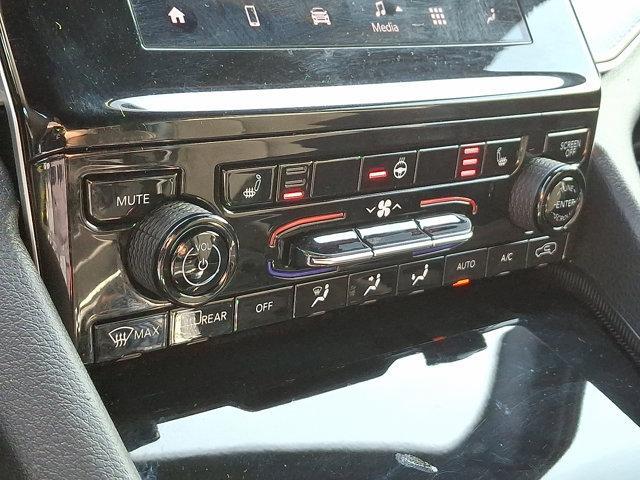 used 2024 Jeep Grand Cherokee L car, priced at $27,650