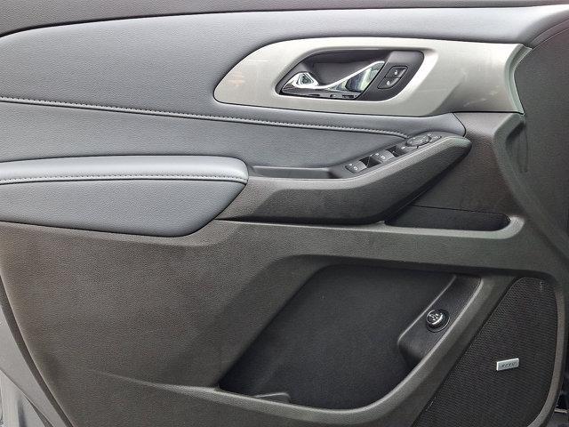 used 2021 Chevrolet Traverse car, priced at $21,223