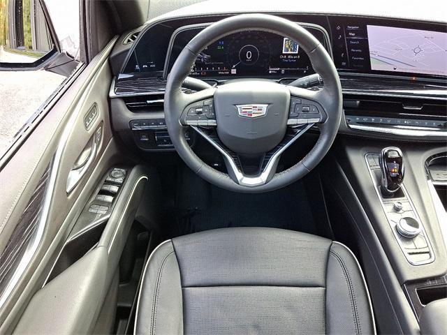 used 2022 Cadillac Escalade ESV car, priced at $69,808