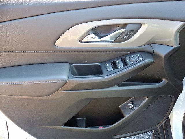 used 2023 Chevrolet Traverse car, priced at $32,322