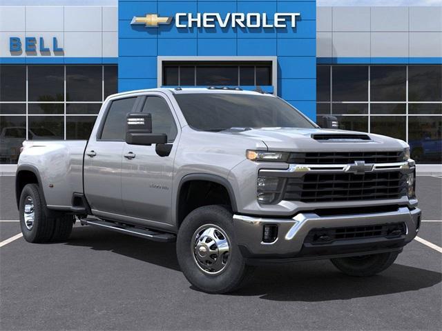 new 2025 Chevrolet Silverado 3500 car, priced at $76,600